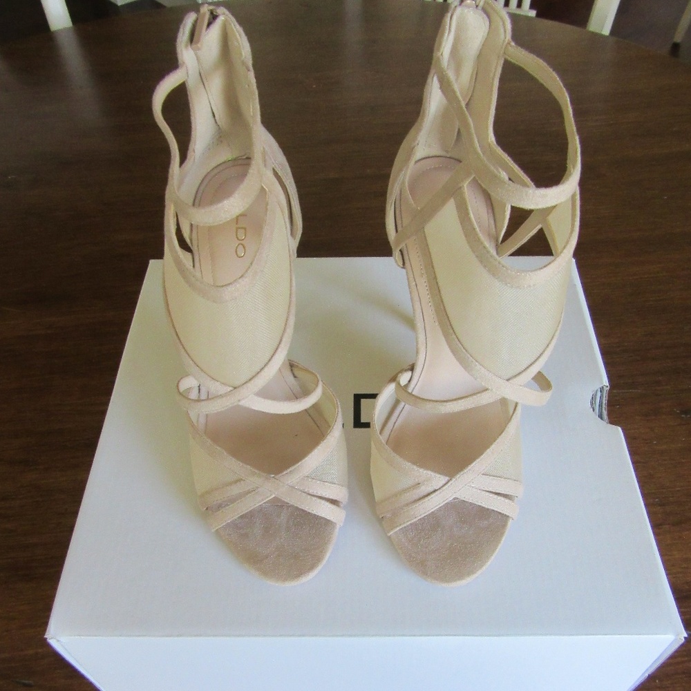 Aldo "Gabea" Nude Cage Sandals Size 7 B
